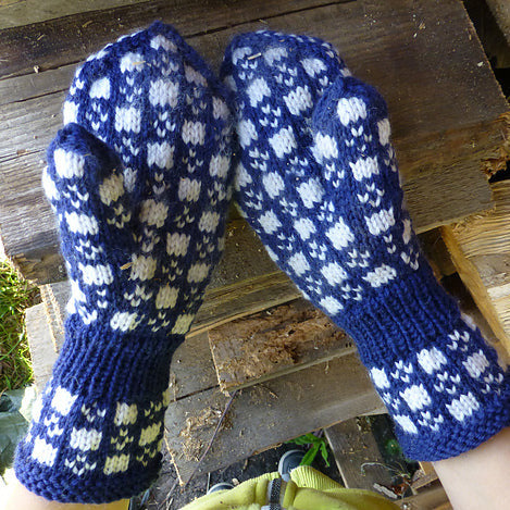 Prince Harald mittens